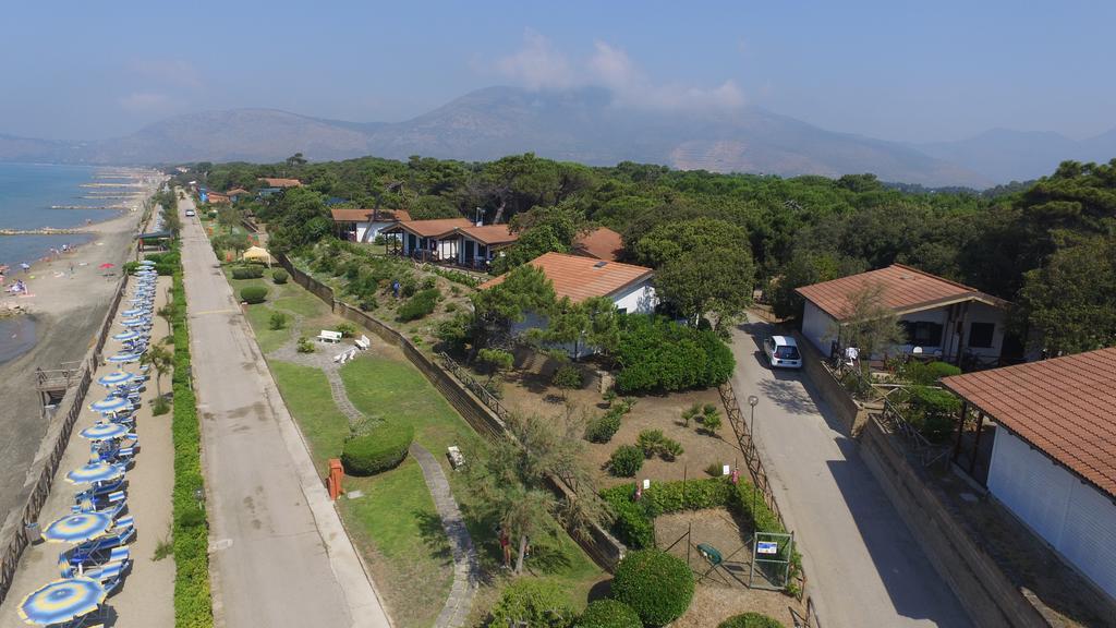 Settebello Village Lido Di Fondi Εξωτερικό φωτογραφία